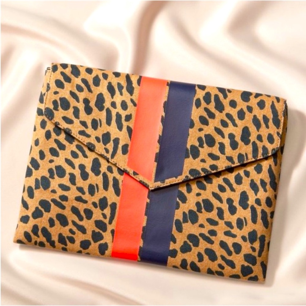 Stella & Dot ✨Bellamy Clutch ✨ Leopard Print